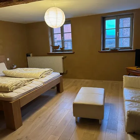 Schoeneberger Bauernhof - Huehnerhaus Apartment *