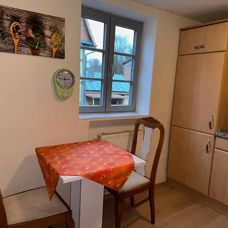 Schoeneberger Bauernhof - Huehnerhaus 아파트 호프가이스마